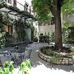 Accademia Hotel 4*