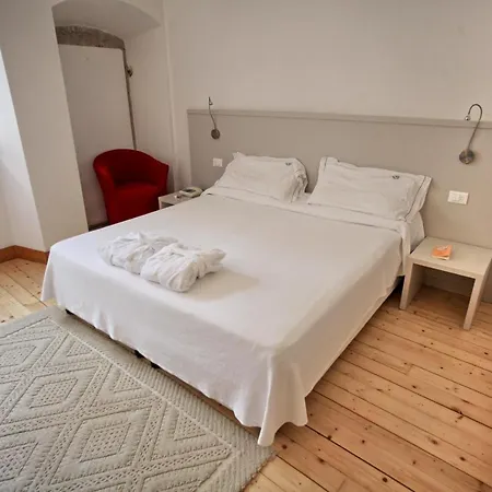 Hotel Accademia 4*
